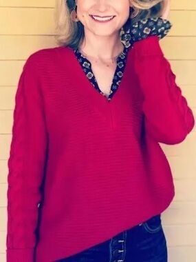 CAbi Standout Pullover 3714 Ribbed V-Neck Sweater in Bright Red